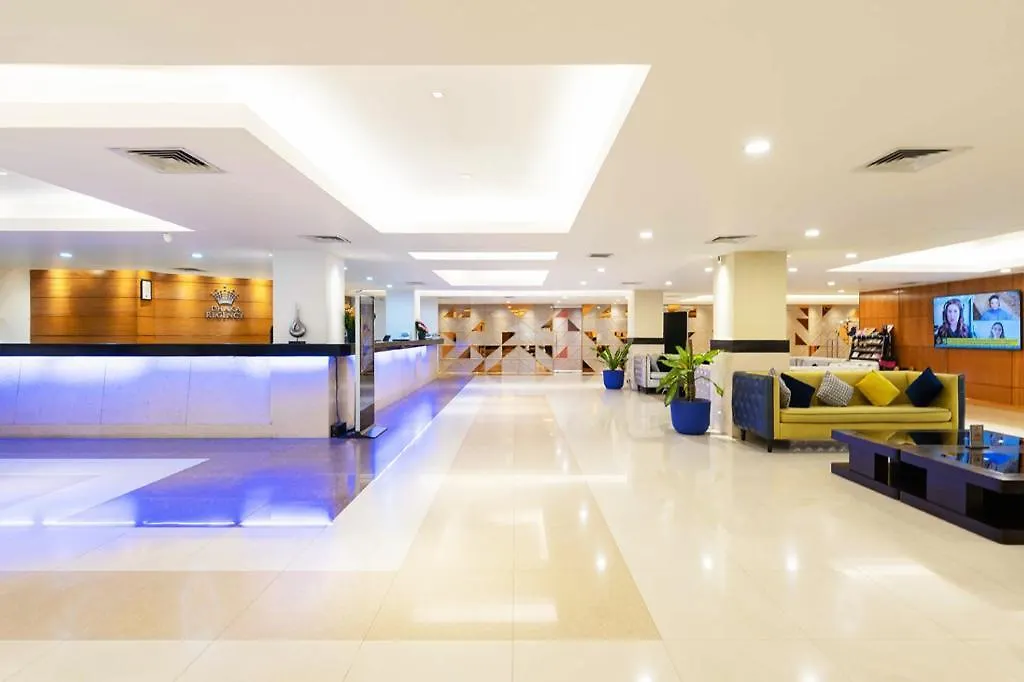 Dhaka Regency Hotel & Resort 5*,